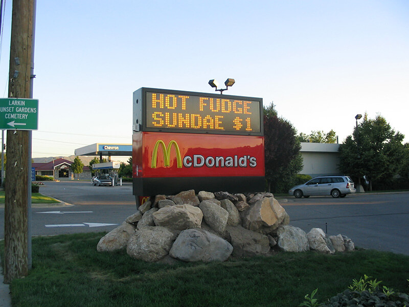 McDonalds | LED Message Center | Graphik Display & Sign