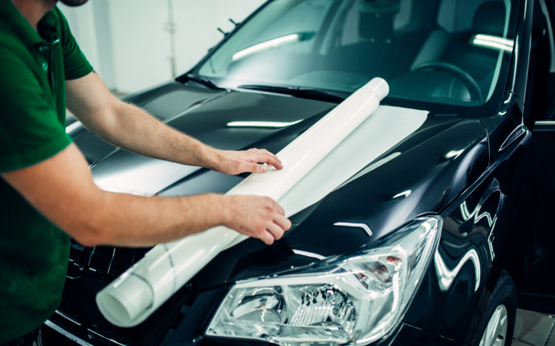 Tips for Customizing Your Fleet with Vinyl Vehicle Wraps